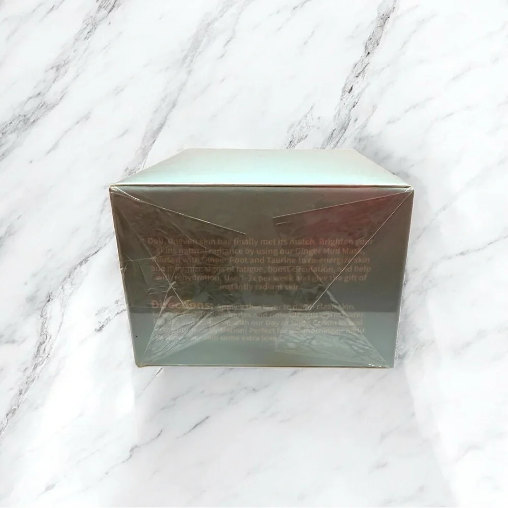 ✨ Glow on 5th Beauty Refresh + Reset Brightening Mud Mask